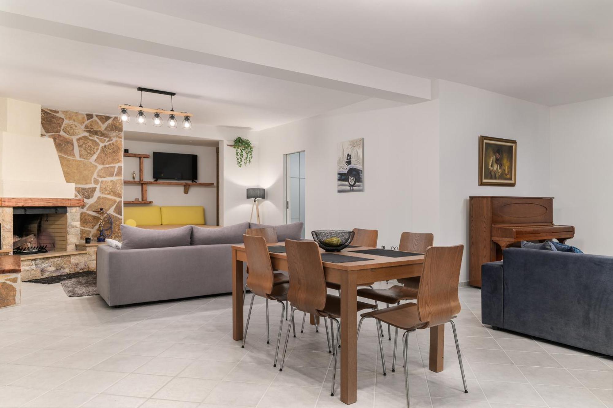 Domelia'S Luxury Apartments Near Airport & Beach 阿特米达 外观 照片